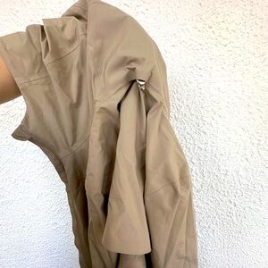 Lululemon Rebel Rain Jacket